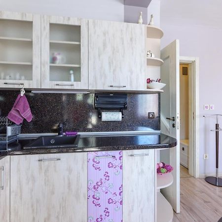 Ултра Виолет/Ultraviolet Apartment Burgas Exterior photo