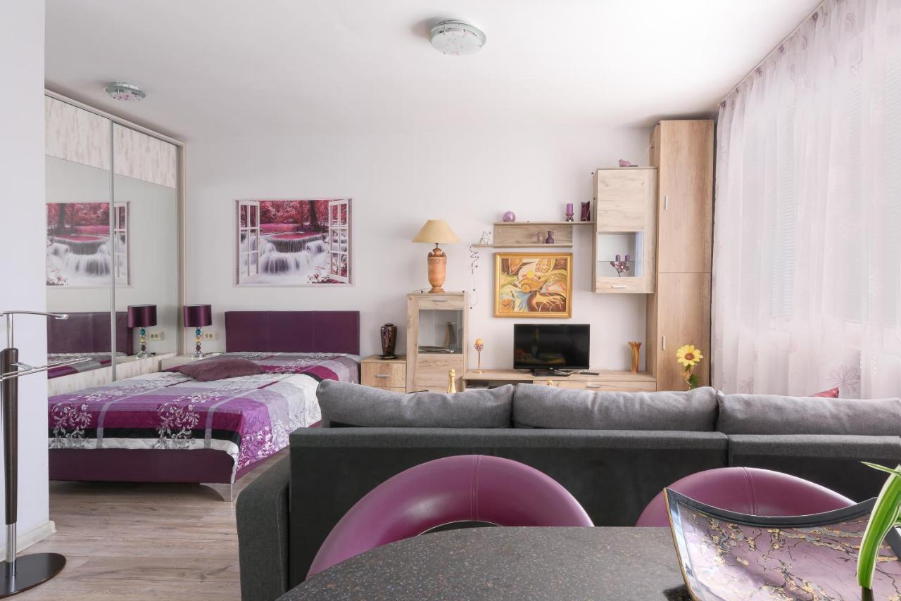 Ултра Виолет/Ultraviolet Apartment Burgas Exterior photo