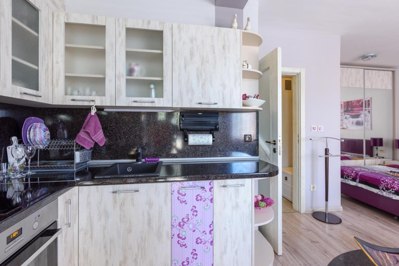 Ултра Виолет/Ultraviolet Apartment Burgas Exterior photo